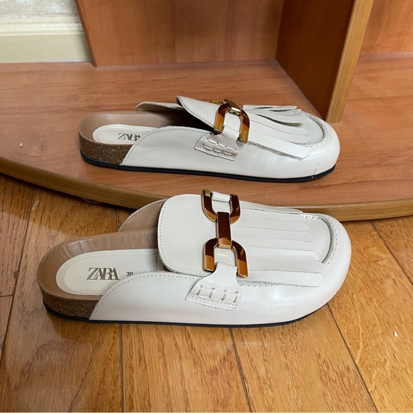Zara Womens Beige Cream leather mules sandals with tassels & gold chain Sz 38 - Picture 15 of 15